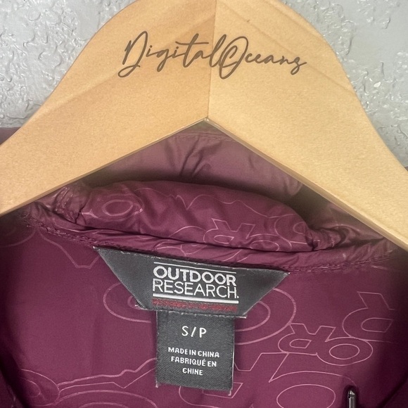 Outdoor Research Plaza Hoodie Jacket, Pinot S - Duck Down, Puffer, Purple Wine - Picture 4 of 16